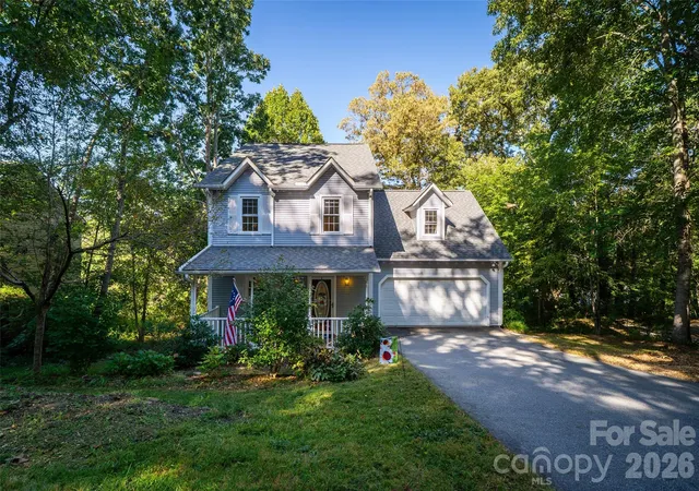 Photo 3 of Single family home for sale at 18 Friendly Way, Asheville, NC 28806 | MLS# 4423504 | Listing updated on 2026-10-05