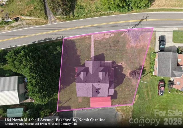 Photo 3 of Single family home for sale at 164 N Mitchell Ave, Bakersville, NC 28705 | MLS# 4423512 | Listing updated on 2026-09-18