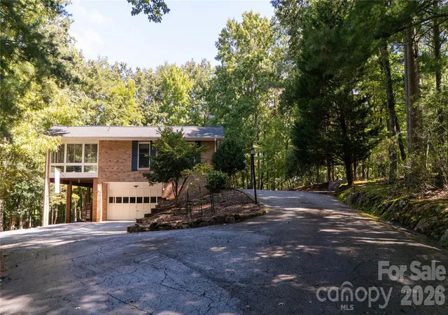 Photo 4 of Single family home for sale at 1137 Mountain Laurel Dr, Columbus, NC 28722 | MLS# 4423515 | Listing updated on 2026-09-12