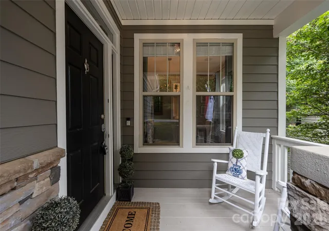 Photo 3 of Single family home for sale at 112 Mountain Dr, Biltmore Lake, NC 28715 | MLS# 4423519 | Listing updated on 2026-09-19