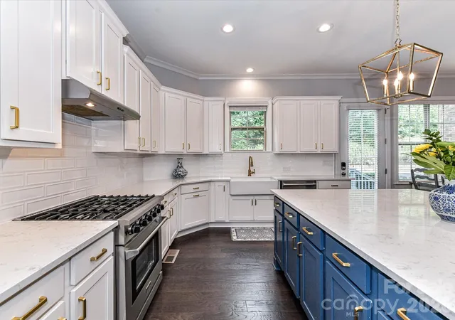 Photo 3 of Single family home for sale at 16056 Reynolds Dr, Fort Mill, SC 29707 | MLS# 4423520 | Listing updated on 2026-10-07