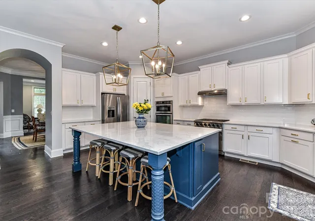 Photo 4 of Single family home for sale at 16056 Reynolds Dr, Fort Mill, SC 29707 | MLS# 4423520 | Listing updated on 2026-10-07