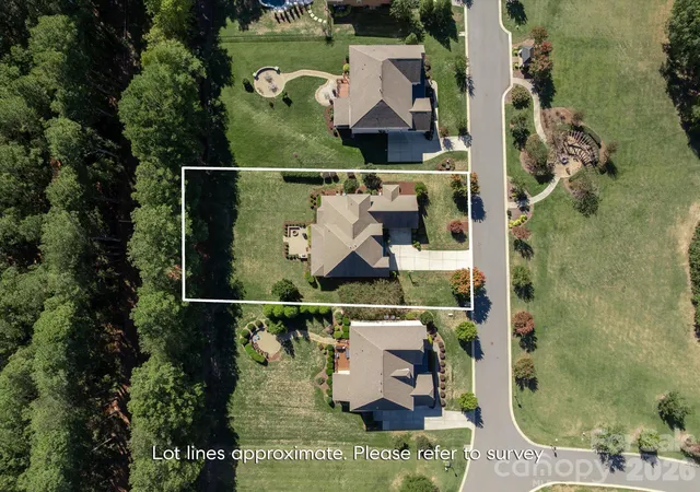 Photo 1 of Single family home for sale at 105 Highclere Dr, Waxhaw, NC 28173 | MLS# 4423522 | Listing updated on 2026-10-21