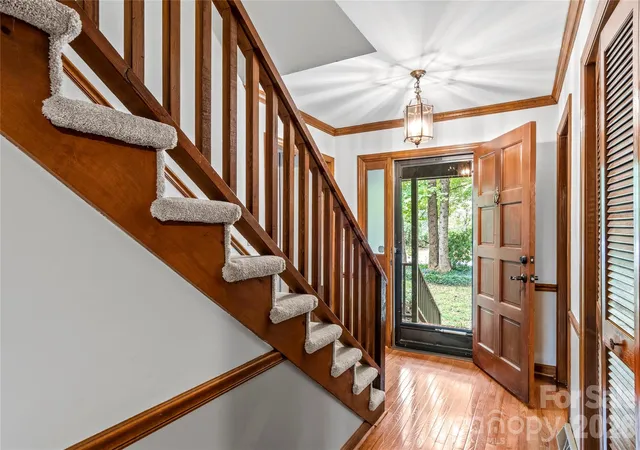 Photo 4 of Single family home for sale at 499 Reigate Dr, Kernersville, NC 27284 | MLS# 4423526 | Listing updated on 2026-09-25