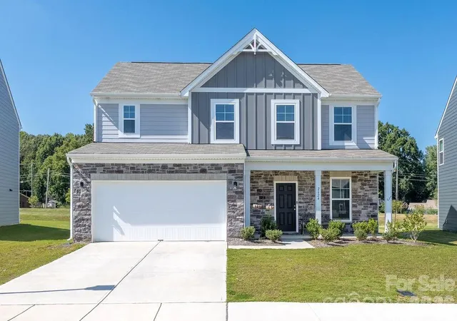 Photo 1 of Single family home for sale at 2624 Clipper Ct Nw, Concord, NC 28027 | MLS# 4423548 | Listing updated on 2026-09-20
