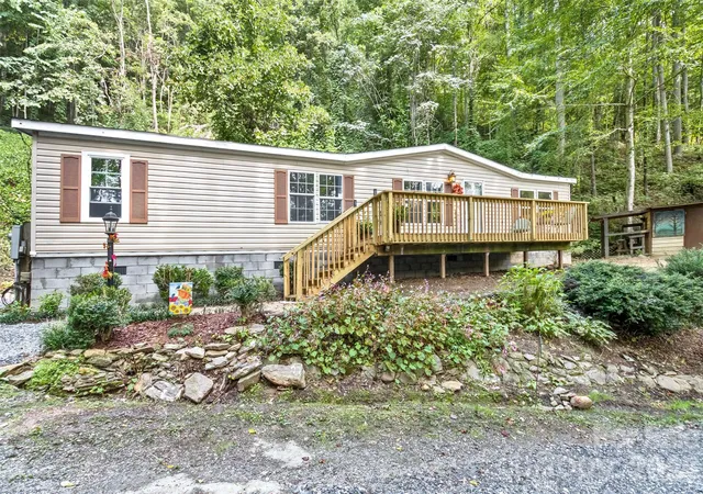 Photo 1 of Single family home for sale at 13 Cattail Dr, Sylva, NC 28779 | MLS# 4423552 | Listing updated on 2026-09-30