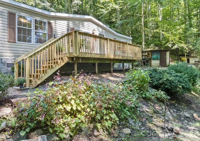 Photo 4 of Single family home for sale at 13 Cattail Dr, Sylva, NC 28779 | MLS# 4423552 | Listing updated on 2026-09-30
