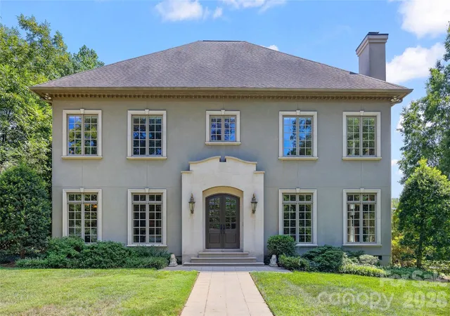 Photo 1 of Single family home for sale at 925 Harvard Pl, Charlotte, NC 28207 | MLS# 4423557 | Listing updated on 2026-09-17
