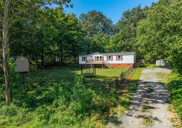 Photo 2 of Single family home for sale at 4756 Sierra Dr, Maiden, NC 28650 | MLS# 4423564 | Listing updated on 2026-09-28