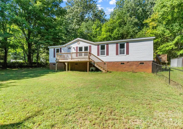 Photo 3 of Single family home for sale at 4756 Sierra Dr, Maiden, NC 28650 | MLS# 4423564 | Listing updated on 2026-09-28