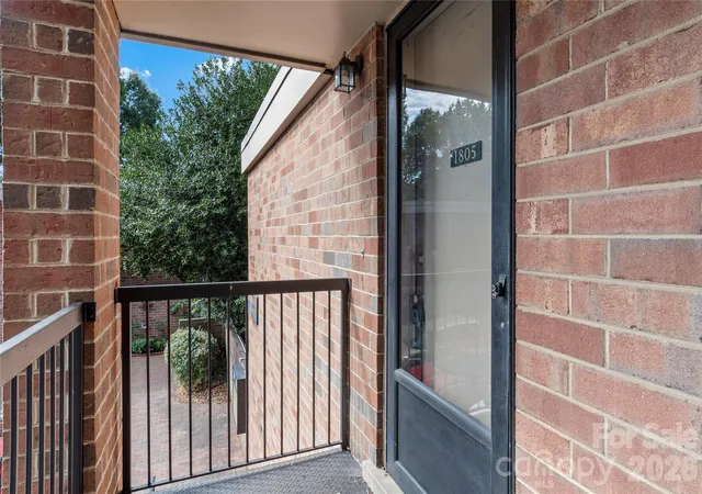 Photo 3 of Condo for sale at 1805 S Hawthorne Rd, Winston Salem, NC 27103 | MLS# 4423582 | Listing updated on 2026-09-13