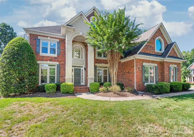 Photo 1 of Single family home for sale at 17125 Laurel Walk Ct, Charlotte, NC 28277 | MLS# 4423584 | Listing updated on 2026-09-30