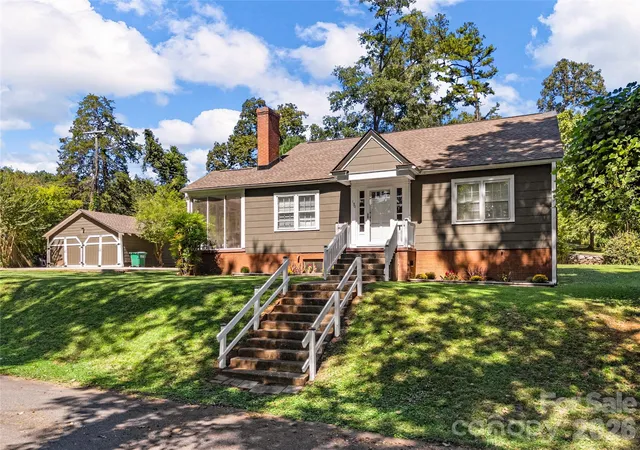 Photo 1 of Single family home for sale at 130 School Dr, Clifton, SC 29301 | MLS# 4423594 | Listing updated on 2026-10-10