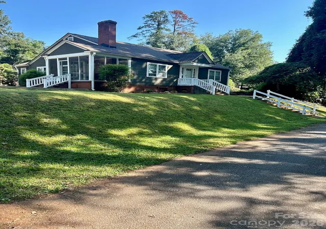 Photo 41 of Single family home for sale at 130 School Dr, Spartanburg, SC 29301 | MLS# 4423594 | Listing updated on 2026-09-13