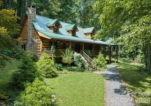 Photo 2 of Sale Pending at 982 Jakes Mountain Rd, Deep Gap, NC 28618 | MLS# 4423601 | Listing updated on 2026-10-19