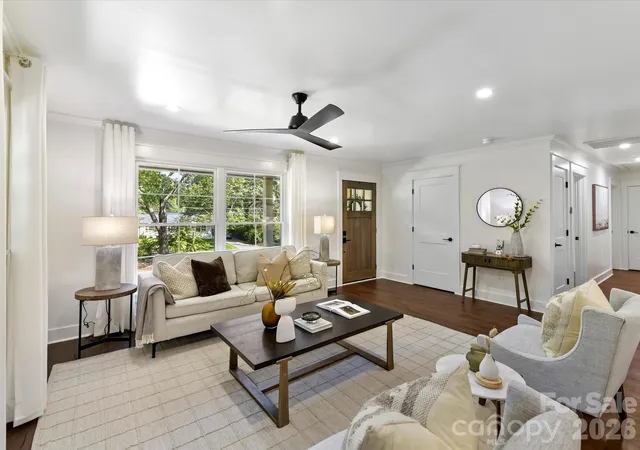 Photo 4 of Single family home for sale at 6711 Raven Pl, Charlotte, NC 28210 | MLS# 4423625 | Listing updated on 2026-10-01