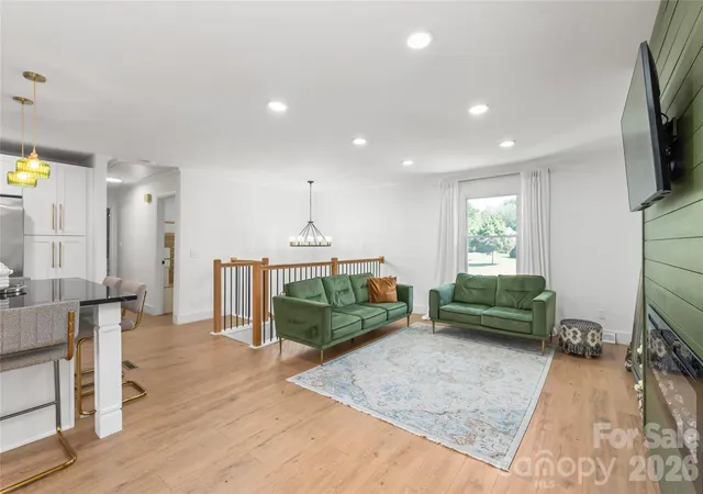 Photo 4 of Single family home for sale at 610 Ridgeway Dr, Belmont, NC 28012 | MLS# 4423628 | Listing updated on 2026-09-29