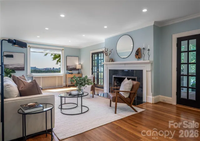 Photo 4 of Single family home for sale at 35 Elias Pl, Asheville, NC 28804 | MLS# 4423637 | Listing updated on 2026-10-03