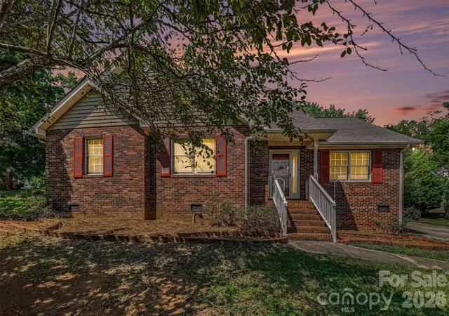 Photo 1 of Single family home for sale at 983 Farmington Ct, Concord, NC 28025 | MLS# 4423644 | Listing updated on 2026-09-18