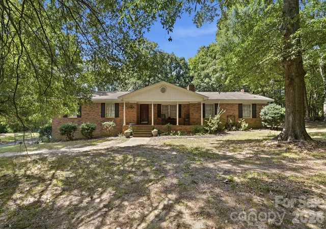 Photo 1 of Single family home for sale at 4323 Weddington Rd, Monroe, NC 28110 | MLS# 4423652 | Listing updated on 2026-10-16