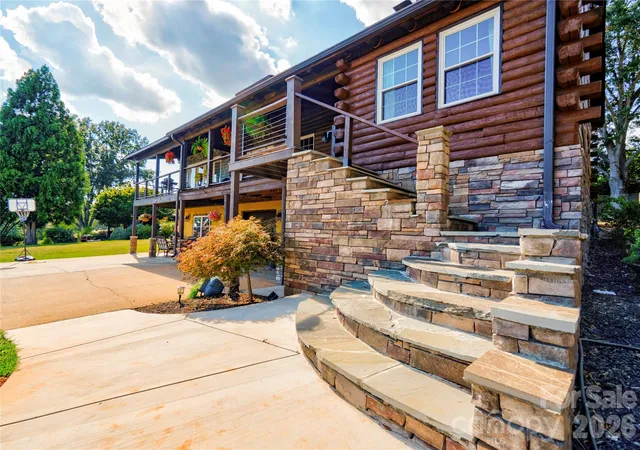 Photo 3 of Single family home for sale at 1229 New Crst Ln, Shelby, NC 28150 | MLS# 4423659 | Listing updated on 2026-09-30