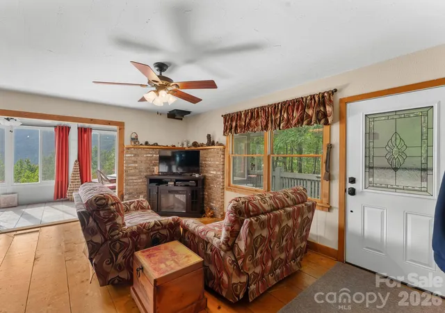 Photo 2 of Single family home for sale at 600 Piney Gate Rd, Saluda, NC 28773 | MLS# 4423662 | Listing updated on 2026-09-28