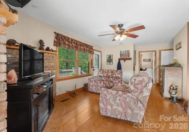 Photo 3 of Single family home for sale at 600 Piney Gate Rd, Saluda, NC 28773 | MLS# 4423662 | Listing updated on 2026-09-28