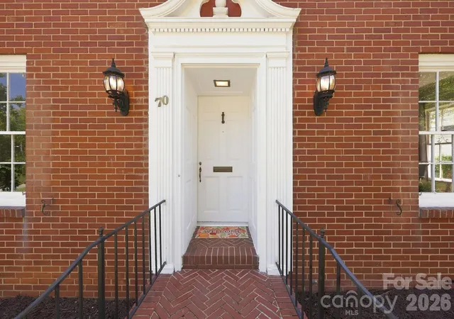 Photo 3 of Single family home for sale at 70 Edgewood Ave Ne, Concord, NC 28025 | MLS# 4423663 | Listing updated on 2026-09-28