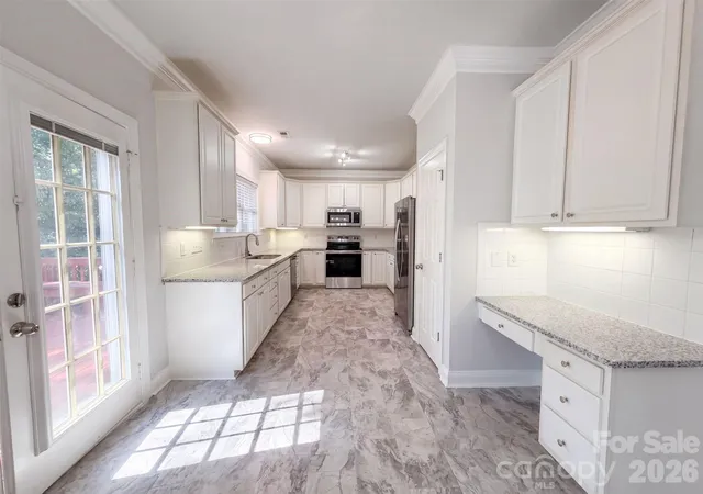 Photo 2 of Single family home for sale at 331 Market Hall Pl, Rock Hill, SC 29732 | MLS# 4423671 | Listing updated on 2026-10-09