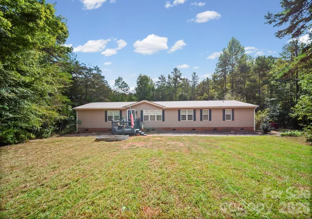 Photo 1 of Single family home for sale at 8027 Hillanby Ct, Waxhaw, NC 28173 | MLS# 4423672 | Listing updated on 2026-10-09