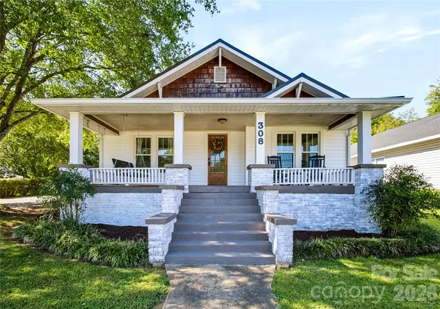 Photo 1 of Single family home for sale at 308 Union St, Maiden, NC 28650 | MLS# 4423675 | Listing updated on 2026-09-26