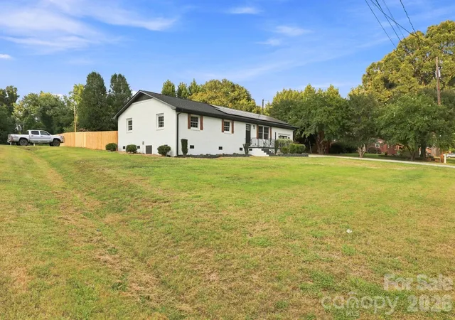 Photo 3 of Single family home for sale at 452 Mirror Lake Rd, Salisbury, NC 28146 | MLS# 4423689 | Listing updated on 2026-09-12