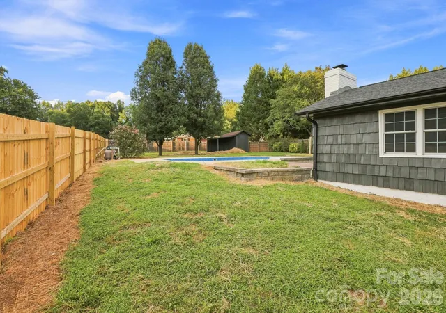 Photo 3 of Single family home for sale at 452 Mirror Lake Rd, Salisbury, NC 28146 | MLS# 4423689 | Listing updated on 2026-09-12