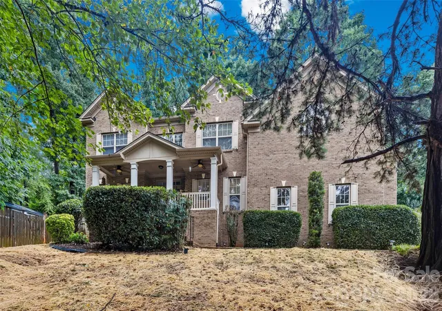 Photo 1 of Single family home for sale at 3301 Carlisle Ct, Fort Mill, SC 29715 | MLS# 4423721 | Listing updated on 2026-09-12