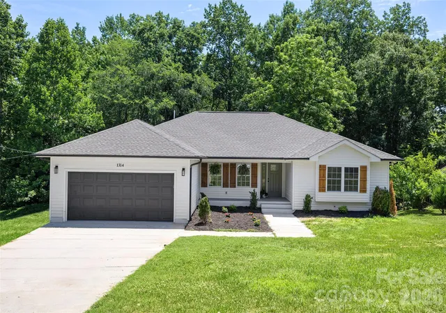 Photo 1 of Single family home for sale at 1314 Redland Dr, Gastonia, NC 28054 | MLS# 4423725 | Listing updated on 2026-09-19