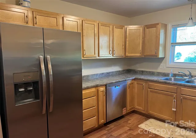 Photo 3 of Single family home for sale at 45 Compass Park Dr, Weaverville, NC 28787 | MLS# 4423727 | Listing updated on 2026-09-13