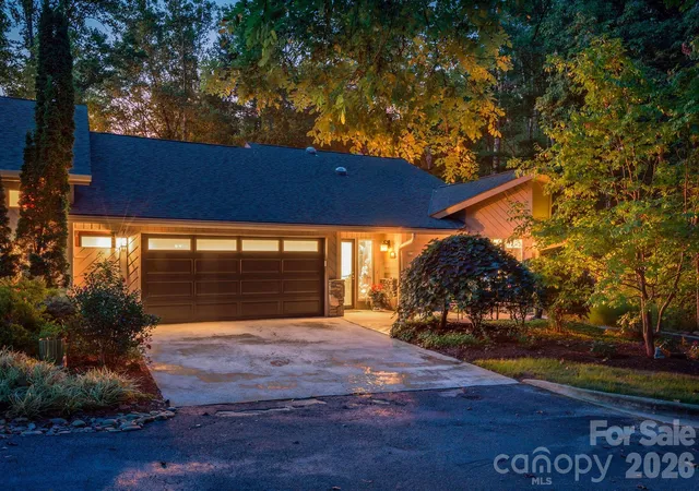 Photo 2 of Condo for sale at 1702 Timber Trl, Asheville, NC 28804 | MLS# 4423748 | Listing updated on 2026-10-02