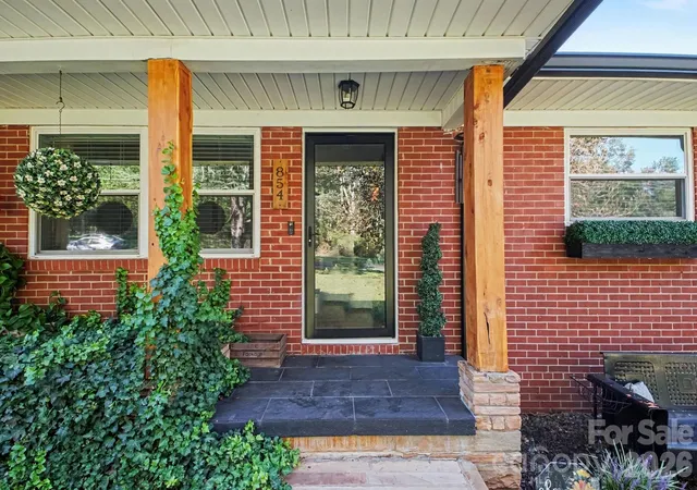 Photo 3 of Single family home for sale at 854 Victory Grv Church Rd, Lincolnton, NC 28092 | MLS# 4423753 | Listing updated on 2026-09-23
