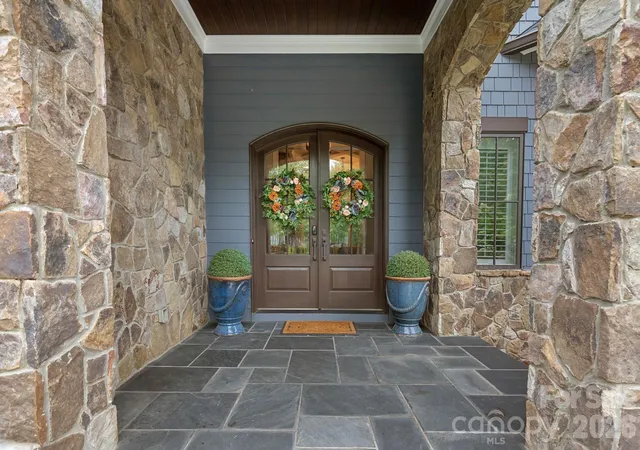 Photo 2 of Single family home for sale at 15310 E Rock Ct, Davidson, NC 28036 | MLS# 4423771 | Listing updated on 2026-10-03