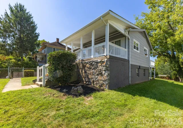 Photo 3 of Single family home for sale at 55 Congress St, Asheville, NC 28801 | MLS# 4423785 | Listing updated on 2026-09-27