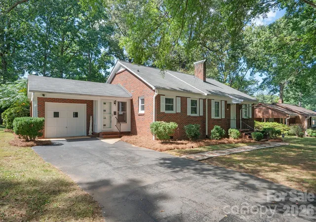Photo 1 of Single family home for sale at 419 1st Avenue N, Conover, NC 28613 | MLS# 4423796 | Listing updated on 2026-09-12