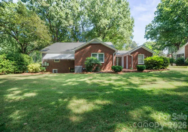 Photo 3 of Single family home for sale at 419 1st Avenue N, Conover, NC 28613 | MLS# 4423796 | Listing updated on 2026-09-12