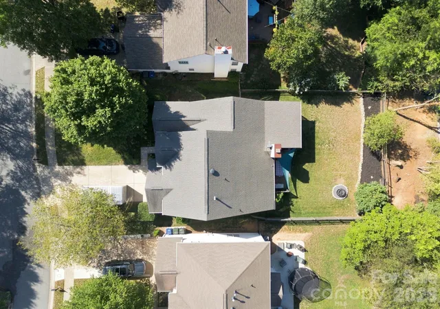 Photo 3 of Single family home for sale at 16215 Hollingbourne Rd, Huntersville, NC 28078 | MLS# 4423813 | Listing updated on 2026-10-01