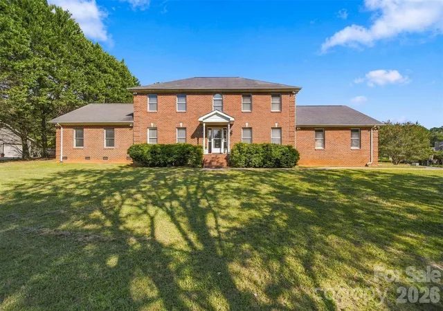 Photo 1 of Single family home for sale at 4131 Wandering Ln Ne, Hickory, NC 28601 | MLS# 4423823 | Listing updated on 2026-09-12
