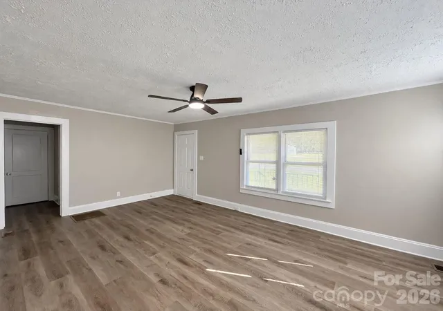 Photo 3 of Single family home for sale at 711 W Rice St, Landis, NC 28088 | MLS# 4423850 | Listing updated on 2026-09-12
