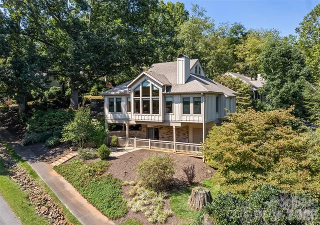 Photo 3 of Single family home for sale at 18 Covey Trl, Waynesville, NC 28786 | MLS# 4423852 | Listing updated on 2026-09-12