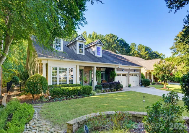 Photo 1 of Single family home for sale at 3307 Collaroy Rd, Waxhaw, NC 28173 | MLS# 4423855 | Listing updated on 2026-10-01