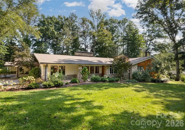 Photo 2 of Single family home for sale at 6 Deerfield Rd, Asheville, NC 28803 | MLS# 4423858 | Listing updated on 2026-09-27