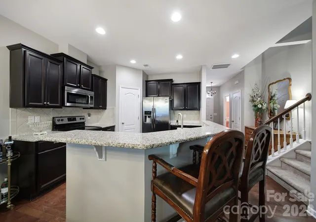 Photo 4 of Townhouse for sale at 7021 Woodsbay Ln, Rock Hill, SC 29732 | MLS# 4423868 | Listing updated on 2026-09-13
