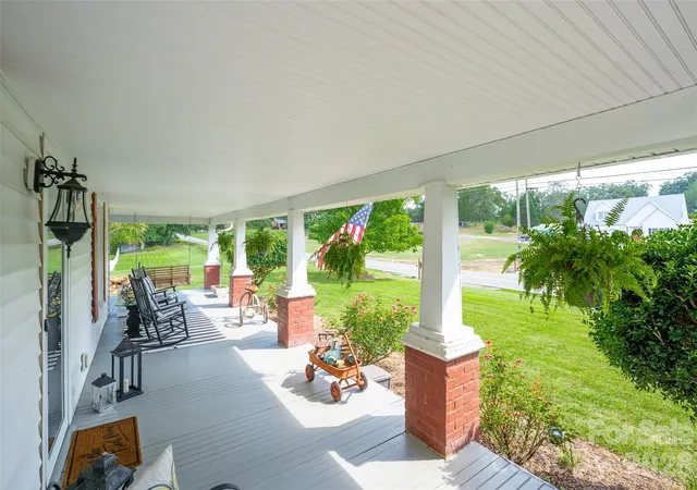 Photo 2 of Single family home for sale at 1186 Denton Rd, Denton, NC 27239 | MLS# 4423880 | Listing updated on 2026-09-24